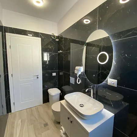 Hotel Erioni 3*