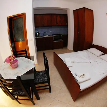 Erioni 3* Sarande